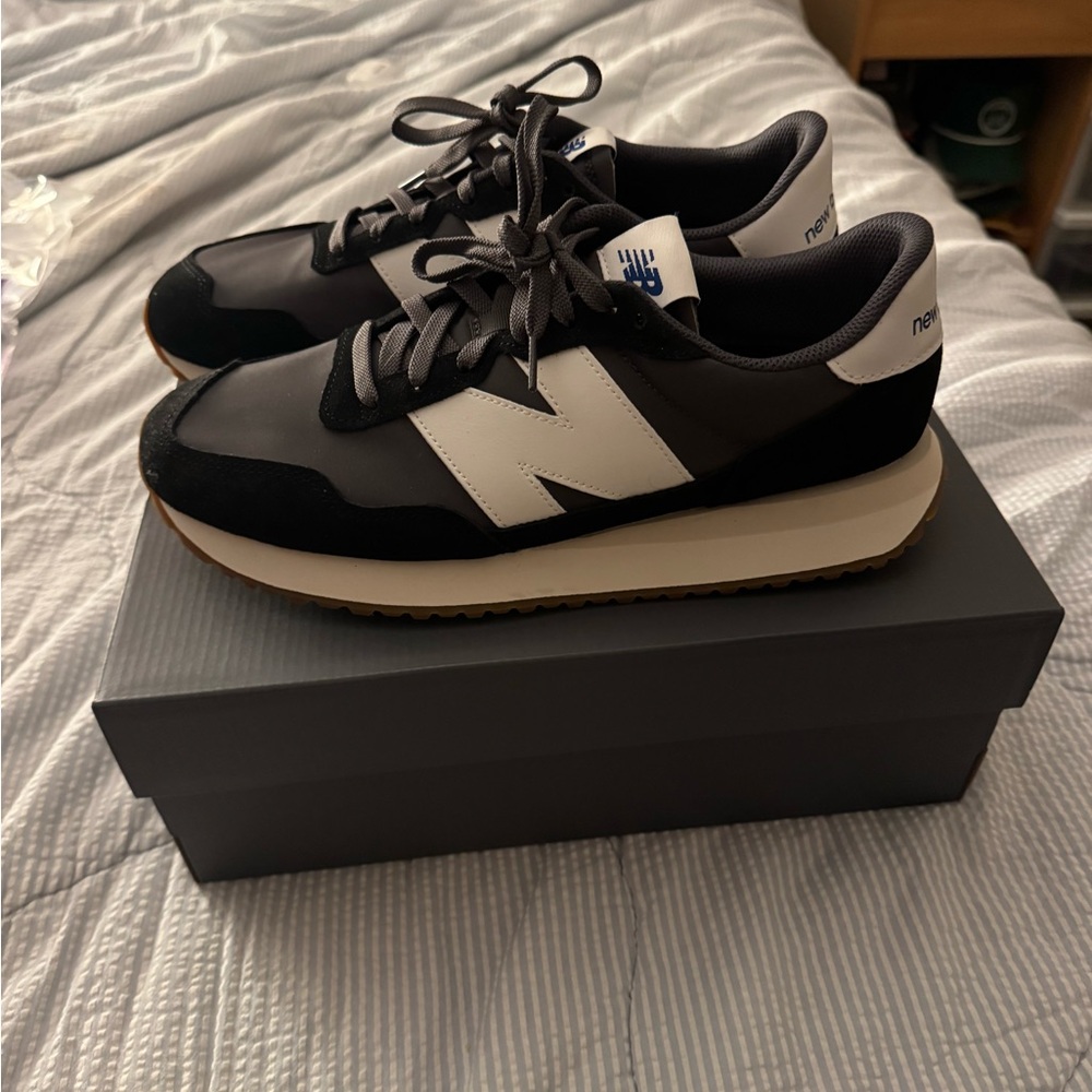 New Balance Men's 237 sneakers